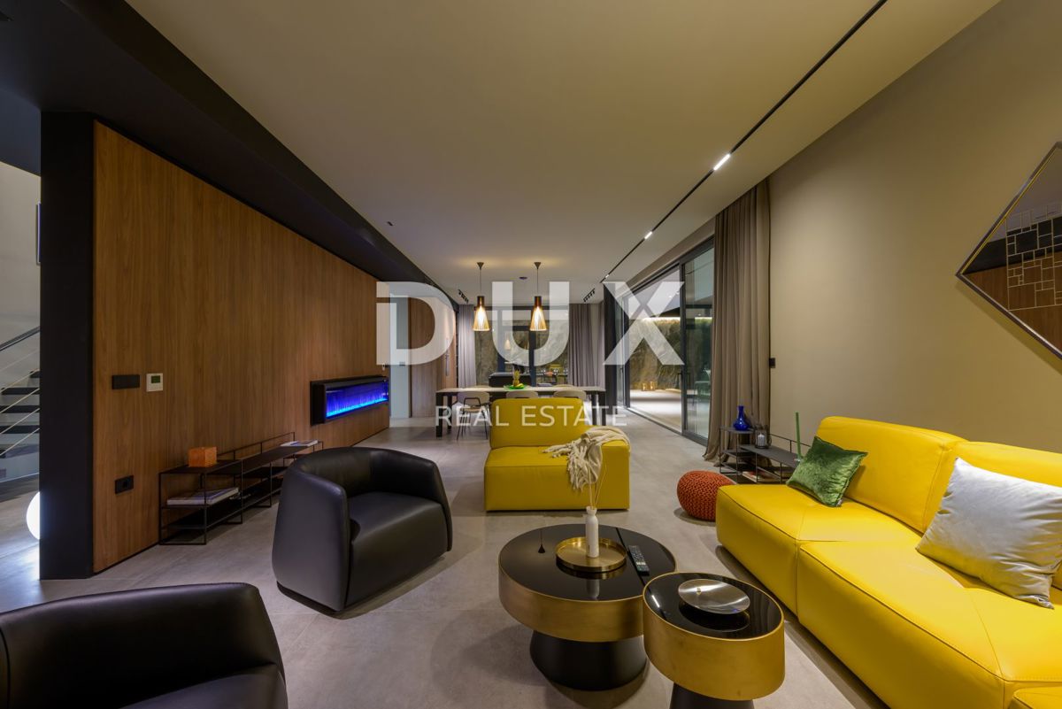 ISTRIA, GROŽNJAN - Villa di design di nuova costruzione con completa privacy, immersa nel verde con una splendida vista