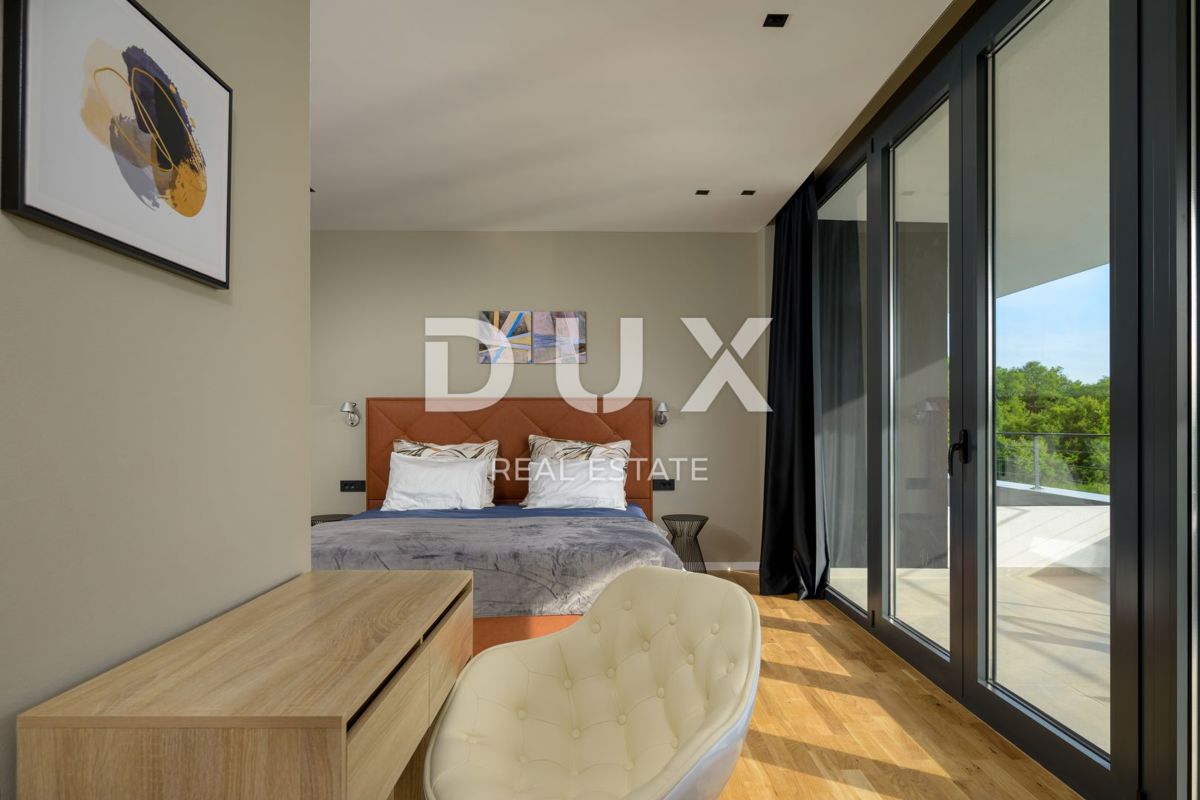 ISTRIA, GROŽNJAN - Villa di design di nuova costruzione con completa privacy, immersa nel verde con una splendida vista