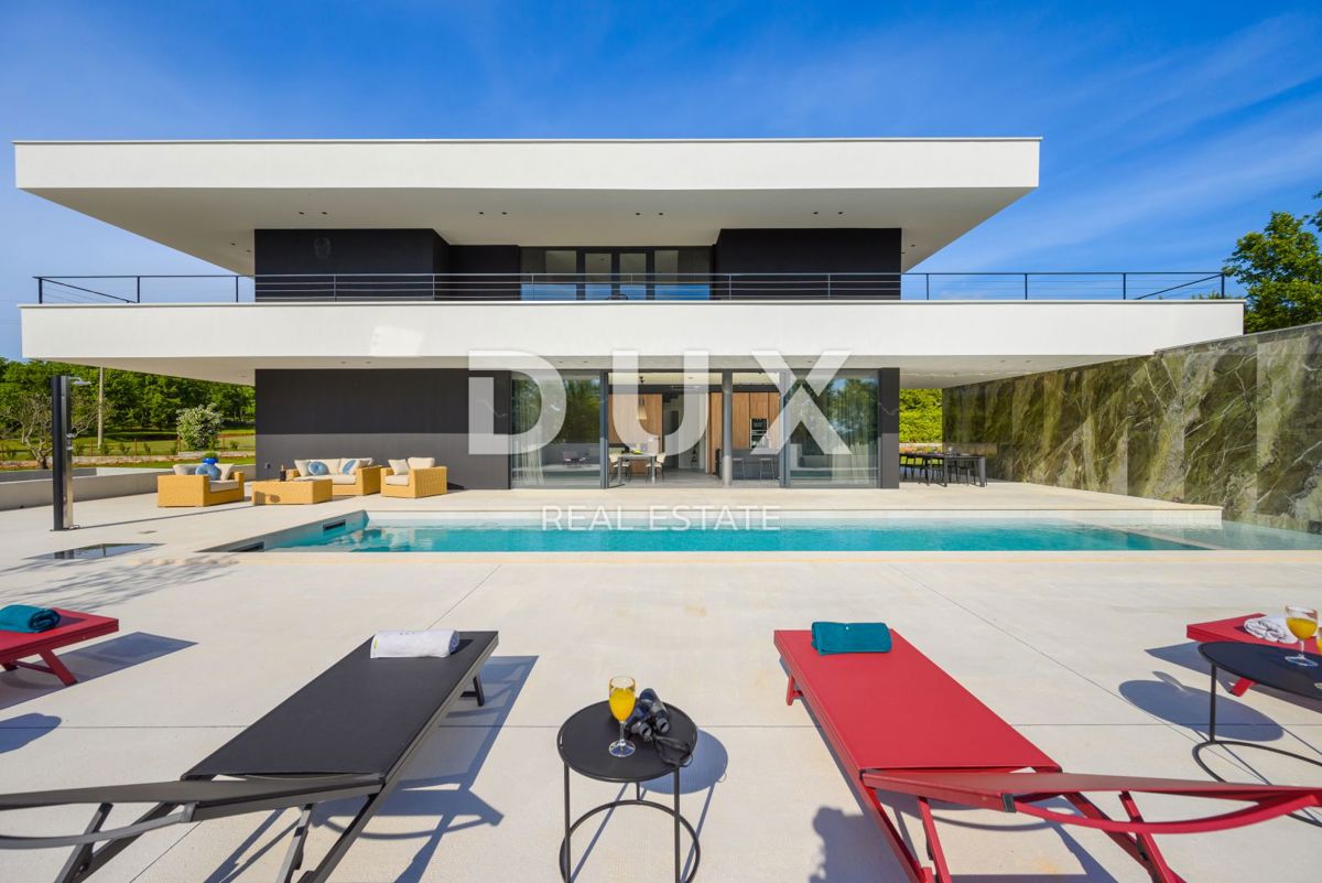 ISTRIA, GROŽNJAN - Villa di design di nuova costruzione con completa privacy, immersa nel verde con una splendida vista