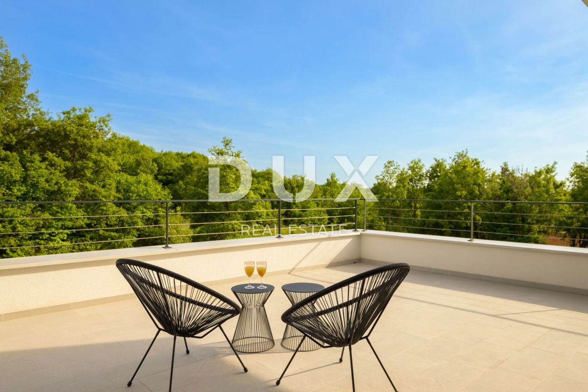 ISTRIA, GROŽNJAN - Villa di design di nuova costruzione con completa privacy, immersa nel verde con una splendida vista