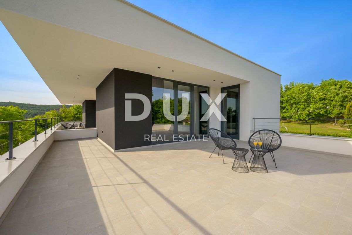 ISTRIA, GROŽNJAN - Villa di design di nuova costruzione con completa privacy, immersa nel verde con una splendida vista