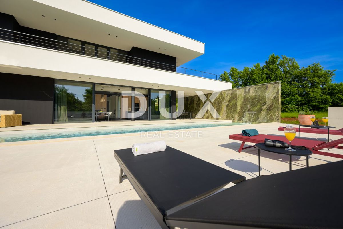ISTRIA, GROŽNJAN - Villa di design di nuova costruzione con completa privacy, immersa nel verde con una splendida vista
