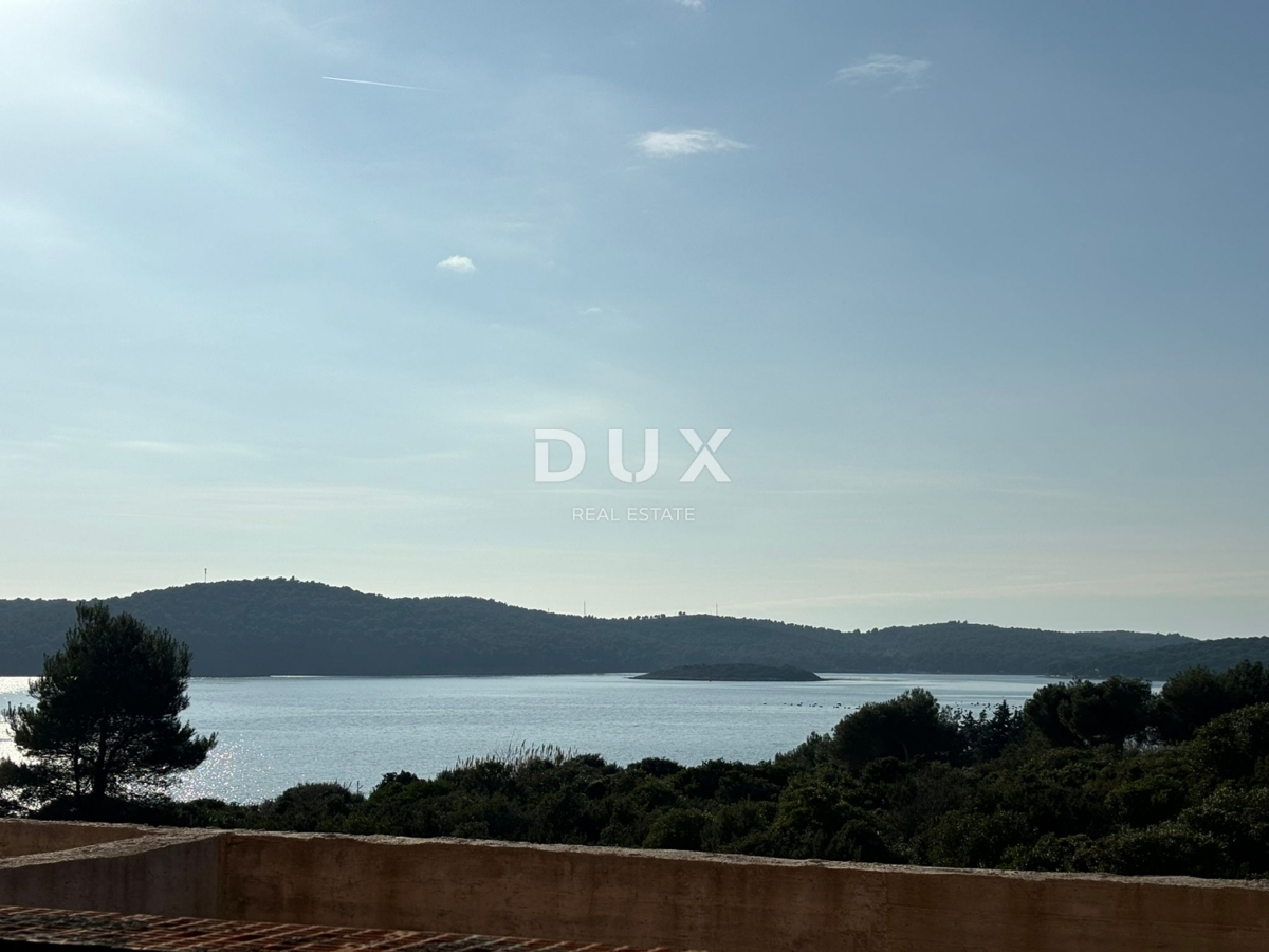 ISTRIA, MEDOLINO - Il tuo sogno al mare! Casa bifamiliare con vista mare da tutti i piani, ROH BAU, ESCLUSIVA!