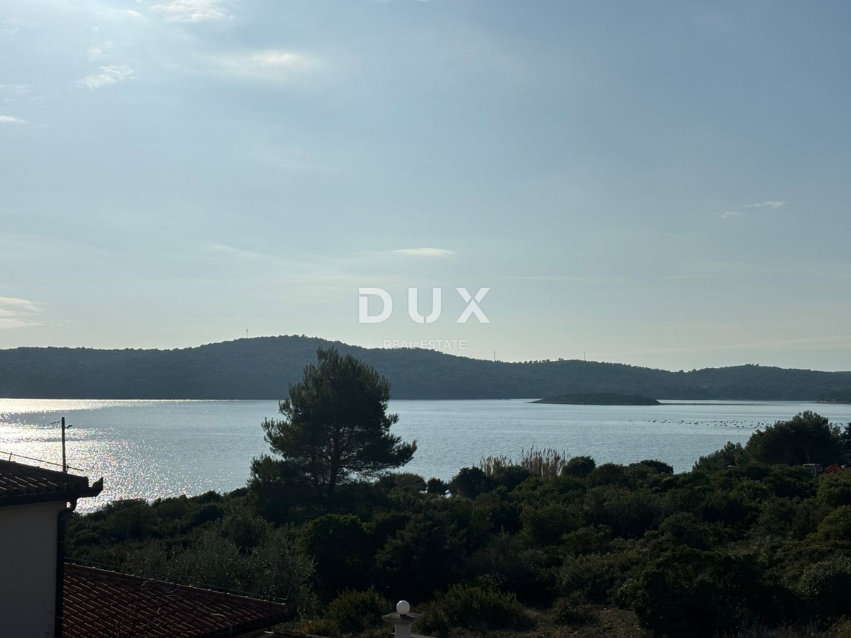 ISTRIA, MEDOLINO - Il tuo sogno al mare! Casa bifamiliare con vista mare da tutti i piani, ROH BAU, ESCLUSIVA!