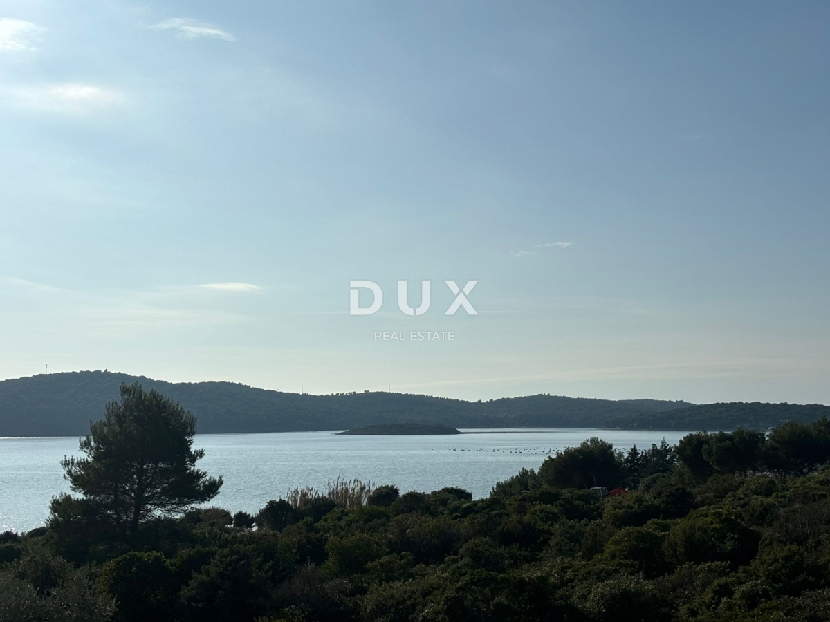 ISTRIA, MEDOLINO - Il tuo sogno al mare! Casa bifamiliare con vista mare da tutti i piani, ROH BAU, ESCLUSIVA!