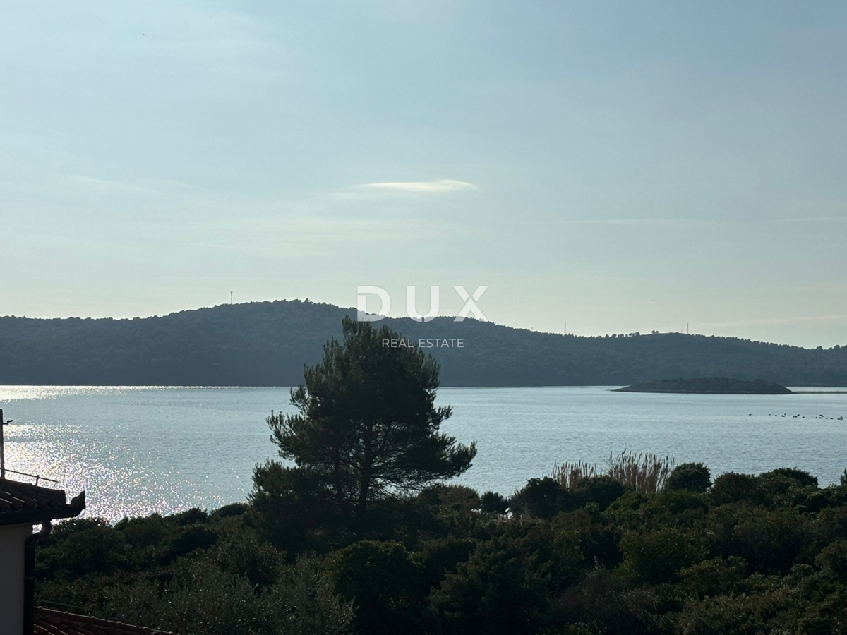 ISTRIA, MEDOLINO - Il tuo sogno al mare! Casa bifamiliare con vista mare da tutti i piani, ROH BAU, ESCLUSIVA!