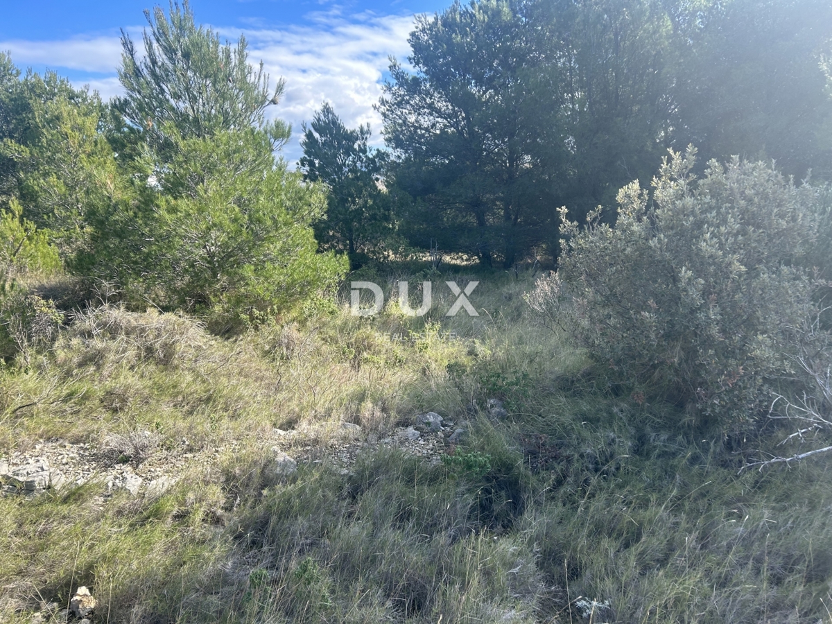 ŠIBENIK, ŽABORIĆ – Terreno edificabile con un grande potenziale