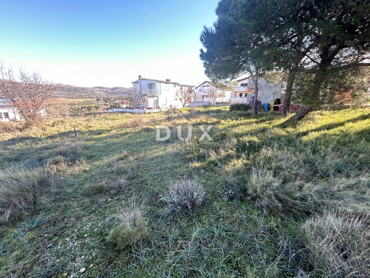 Terreno Jadrtovac, Šibenik - Okolica, 824m2