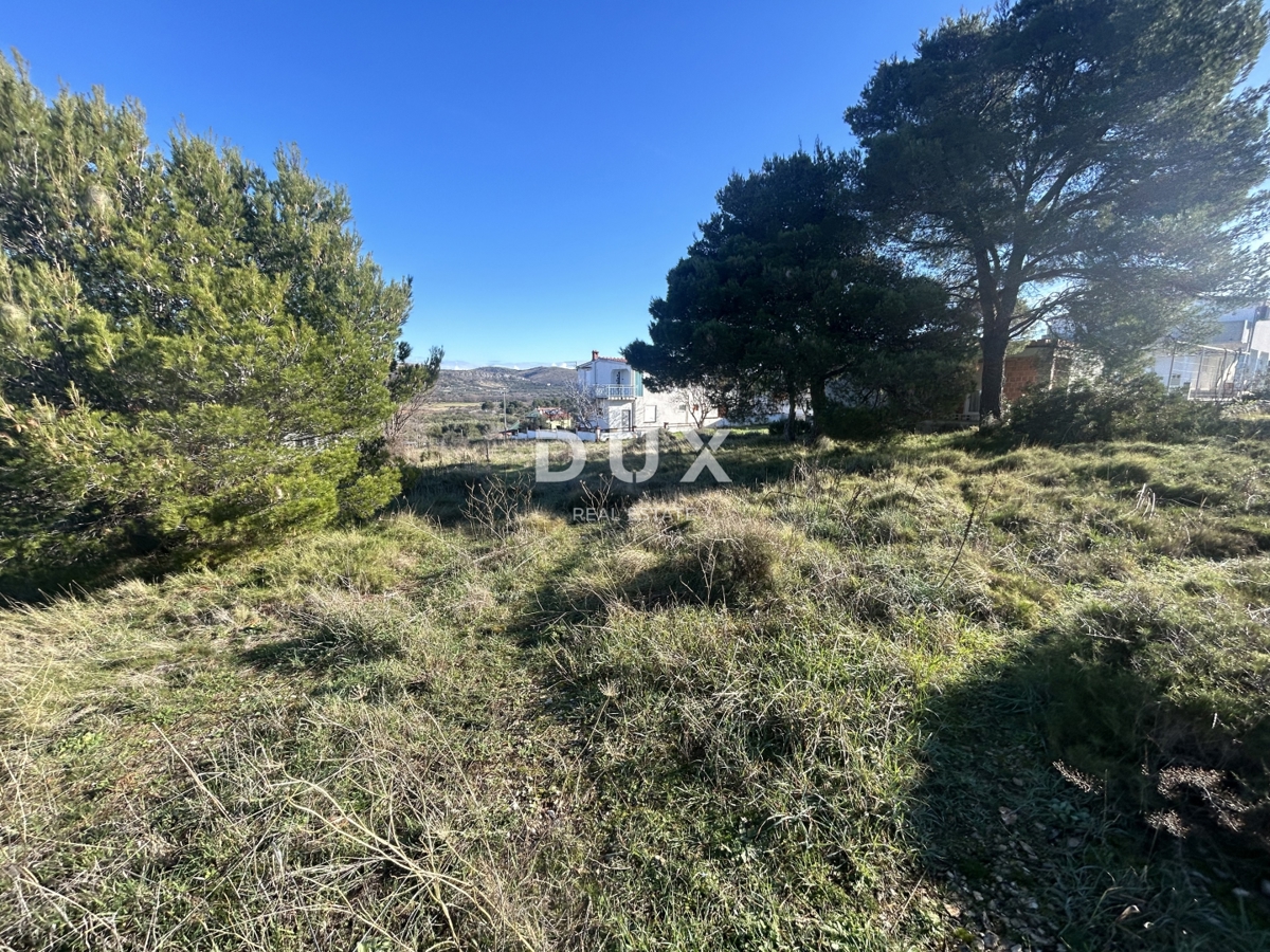 Terreno Jadrtovac, Šibenik - Okolica, 824m2