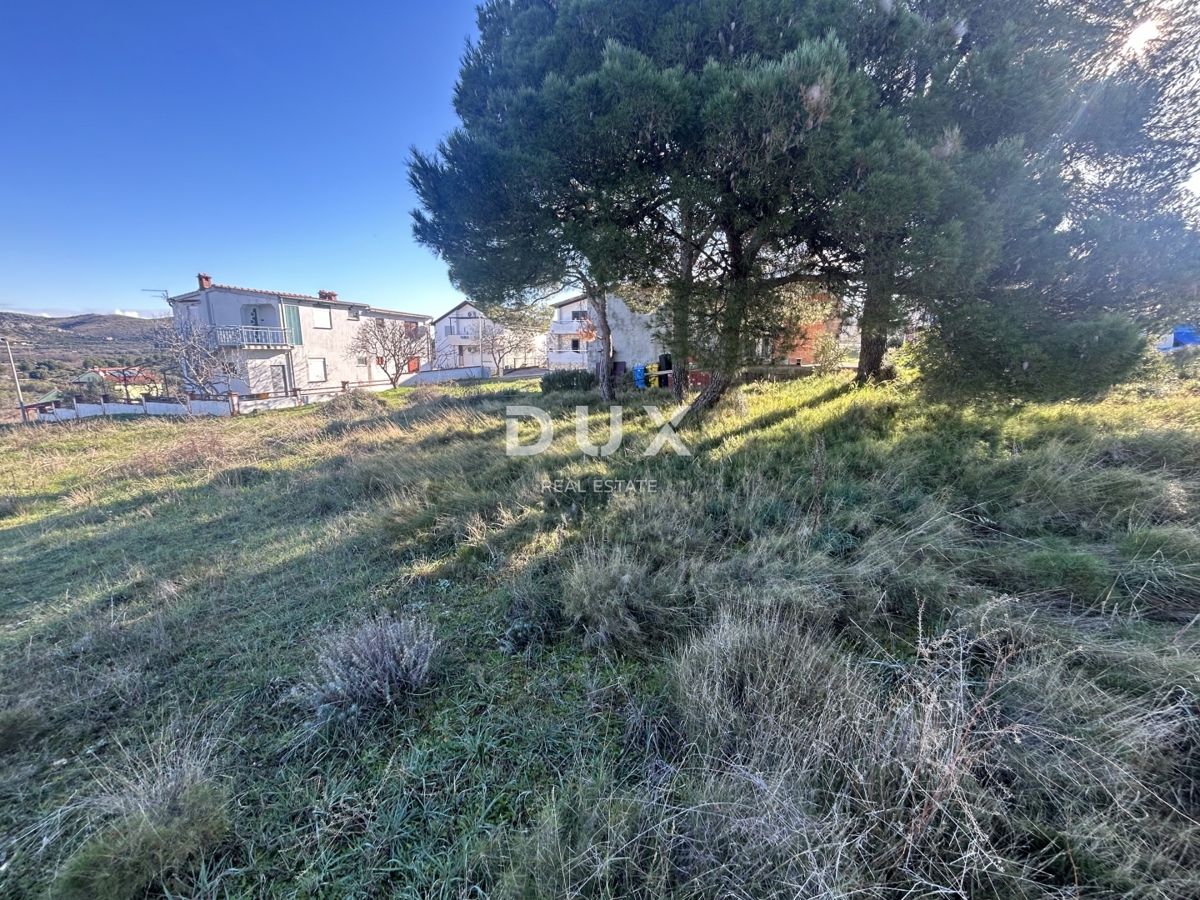 Terreno Jadrtovac, Šibenik - Okolica, 824m2