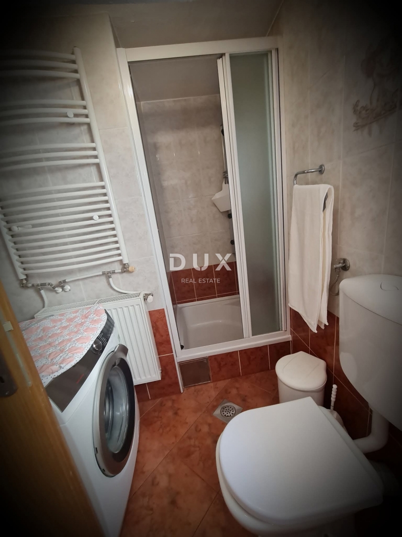 CRIKVENICA, SELCE - casa nel centro della città, a soli 280 metri dal mare