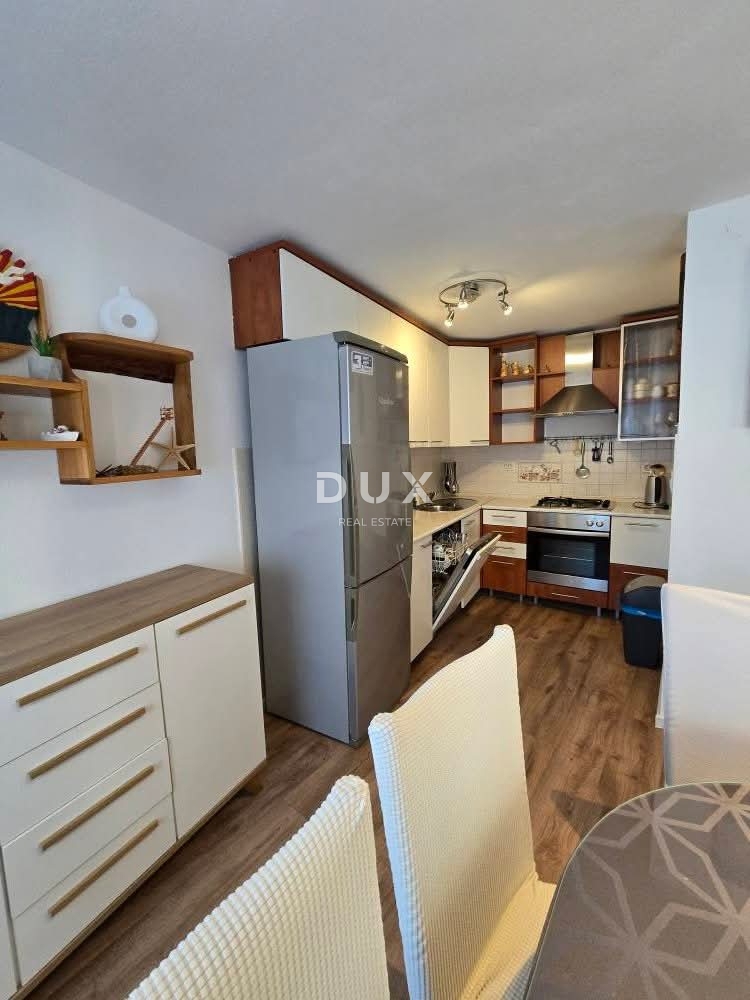 CRIKVENICA, SELCE - casa nel centro della città, a soli 280 metri dal mare