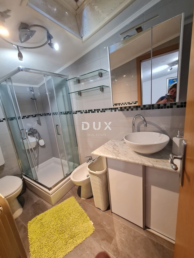 CRIKVENICA, SELCE - casa nel centro della città, a soli 280 metri dal mare