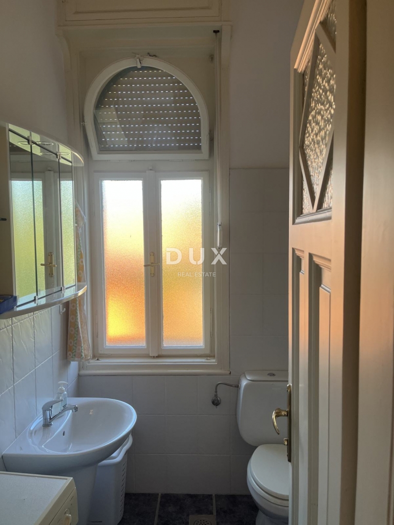 LOVRAN - esclusivo appartamento di 68,7 m2, PRIMA FILA SUL MARE!!! - rarità sul mercato