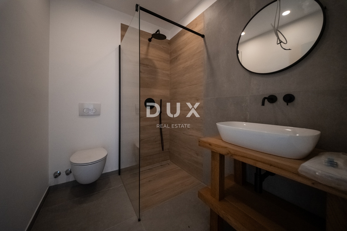 ISTRIA, PARENZO - Villa esclusiva con piscina e vista mare