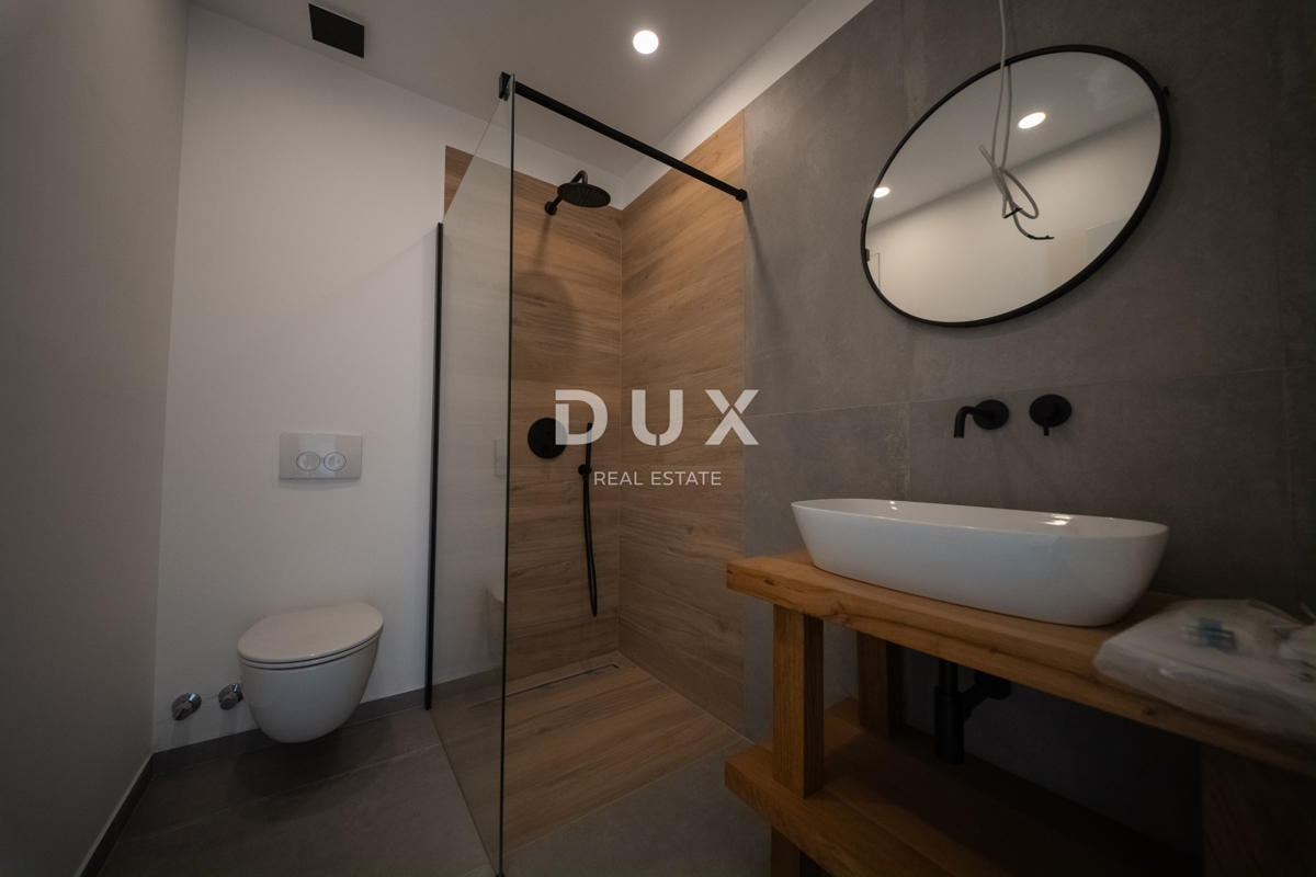 ISTRIA, PARENZO - Villa esclusiva con piscina e vista mare