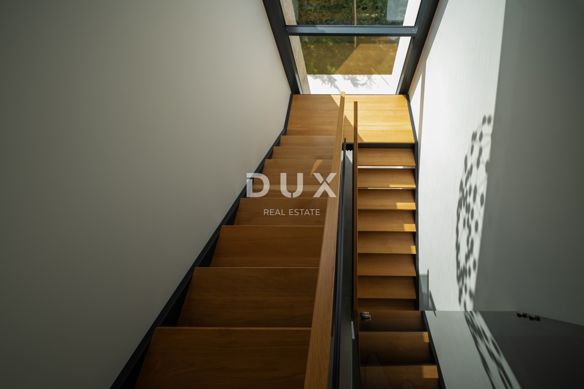 ISTRIA, PARENZO - Villa esclusiva con piscina e vista mare