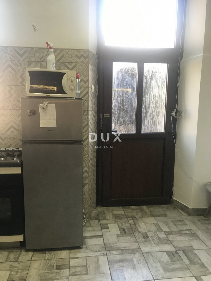 RIJEKA, ŠKOLJIĆ - appartamento di 71 m2 al piano terra con 2 ingressi separati! VENDITA URGENTE! OCCASIONE!