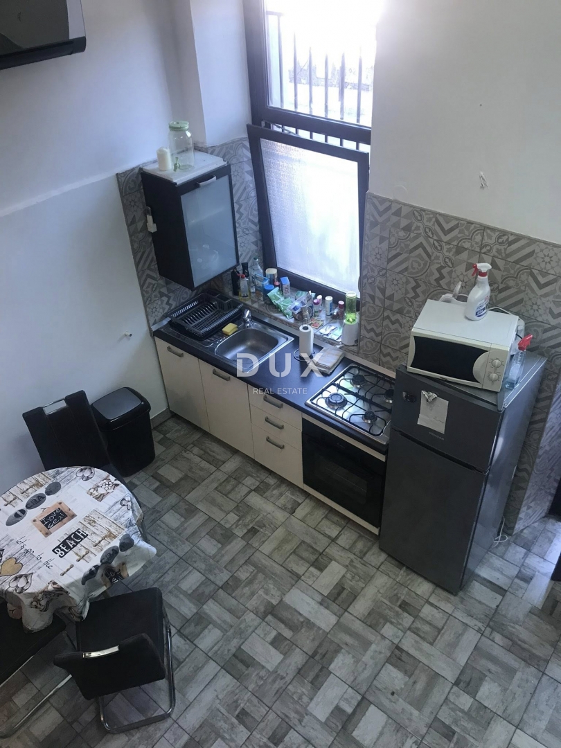 RIJEKA, ŠKOLJIĆ - appartamento di 71 m2 al piano terra con 2 ingressi separati! VENDITA URGENTE! OCCASIONE!