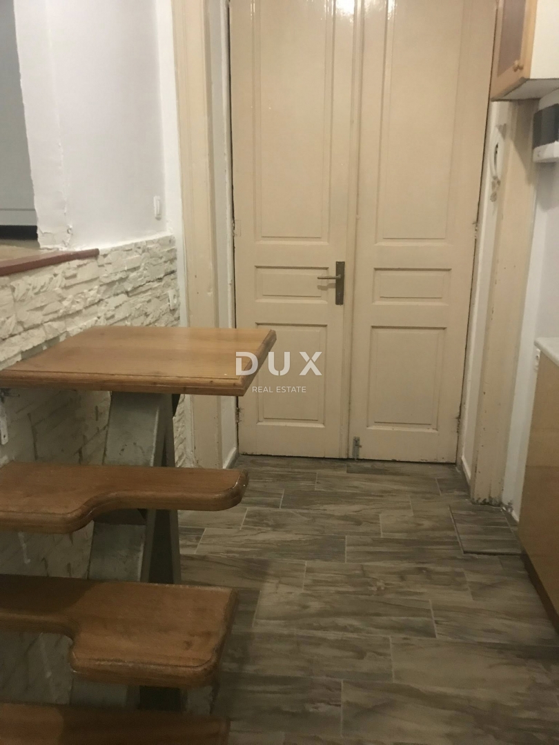 RIJEKA, ŠKOLJIĆ - appartamento di 71 m2 al piano terra con 2 ingressi separati! VENDITA URGENTE! OCCASIONE!