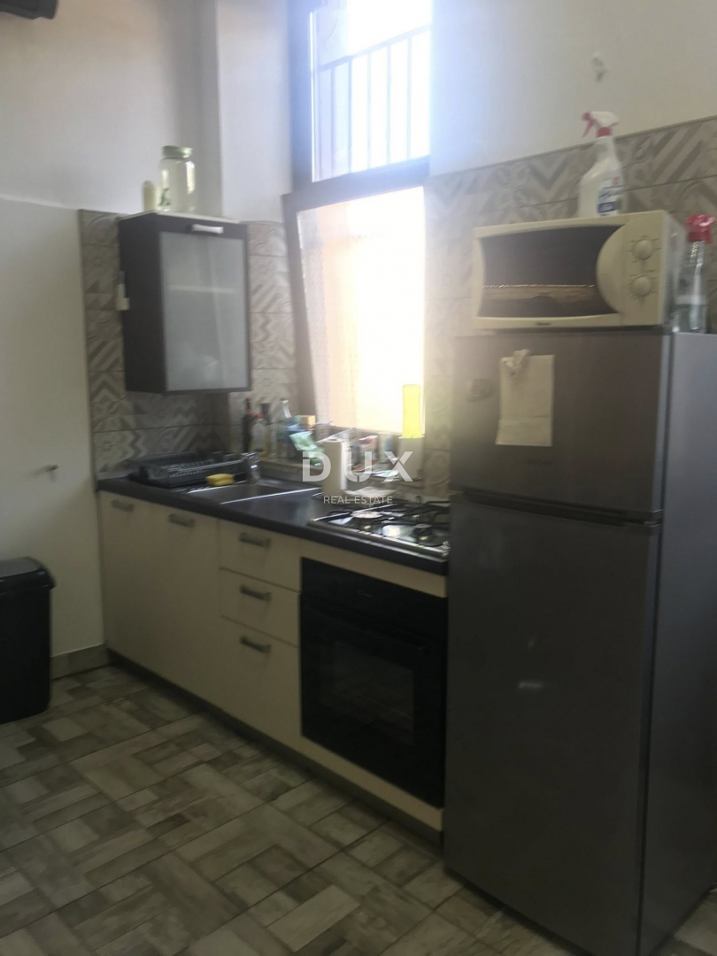 RIJEKA, ŠKOLJIĆ - appartamento di 71 m2 al piano terra con 2 ingressi separati! VENDITA URGENTE! OCCASIONE!