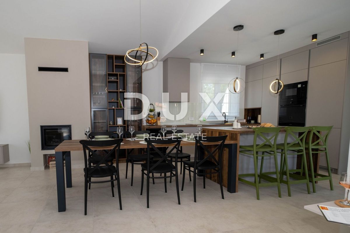 ISOLA DI KRK, dintorni della città di Krk - Villa di lusso in un nuovo edificio in una posizione tranquilla