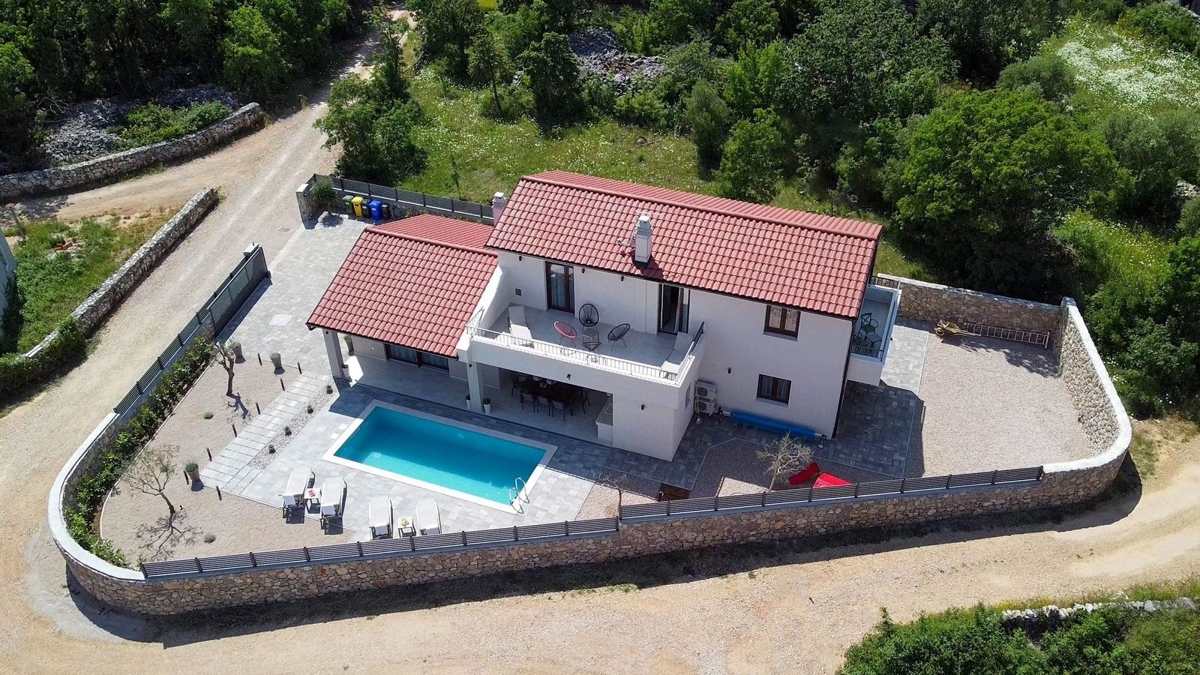 ISOLA DI KRK, dintorni della città di Krk - Villa di lusso in un nuovo edificio in una posizione tranquilla