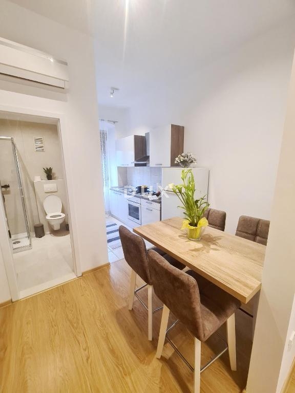 ISTRIA, POLA - Appartamento con una camera da letto nel centro di Pola