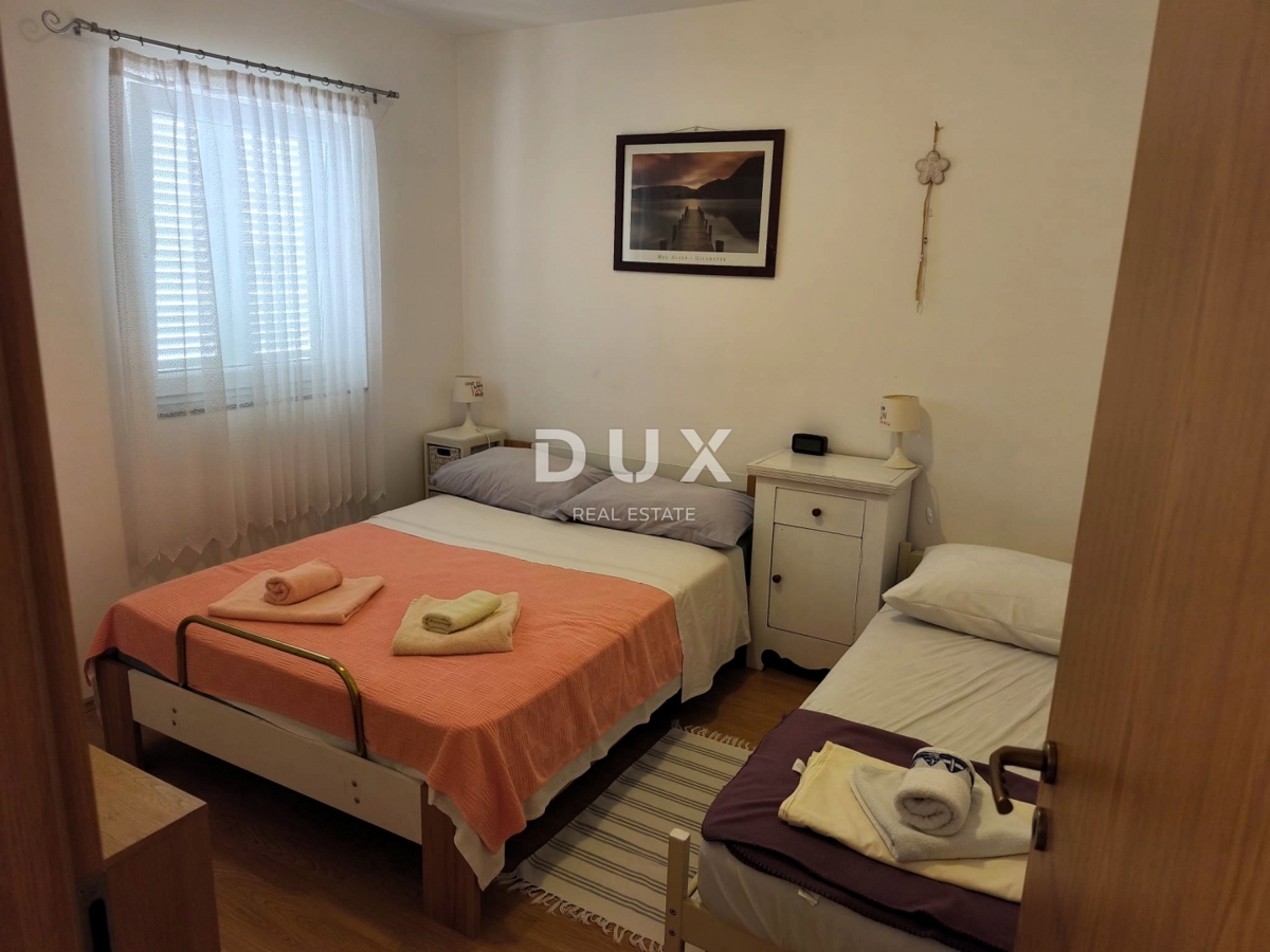 ISOLA DI KRK, CITTÀ DI KRK - Appartamento al piano terra in ottima posizione