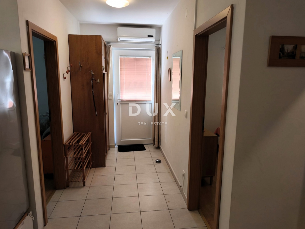 ISOLA DI KRK, CITTÀ DI KRK - Appartamento al piano terra in ottima posizione