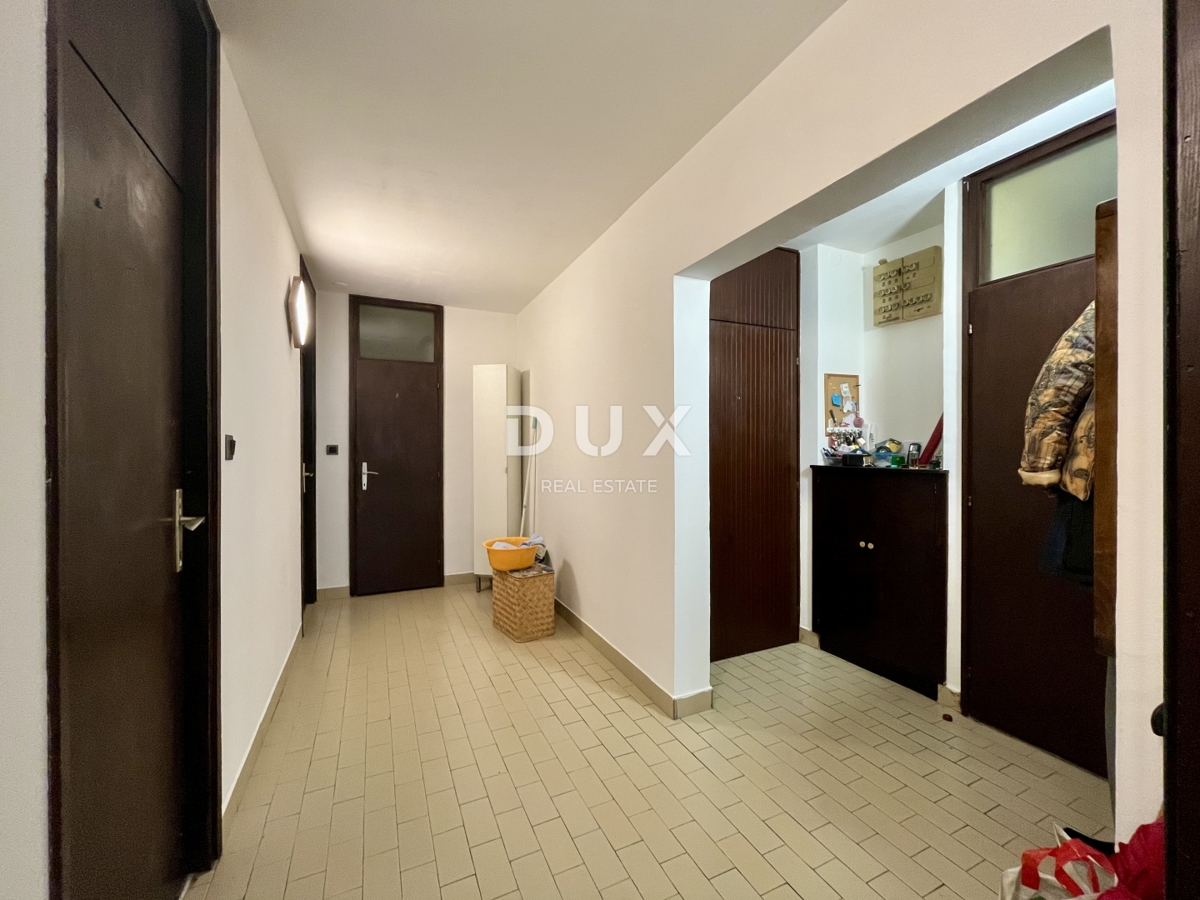 RIJEKA, ŠKURINJE - 2 camere da letto + bagno, ascensore, vista mare, 75 m² (ottima opportunità)