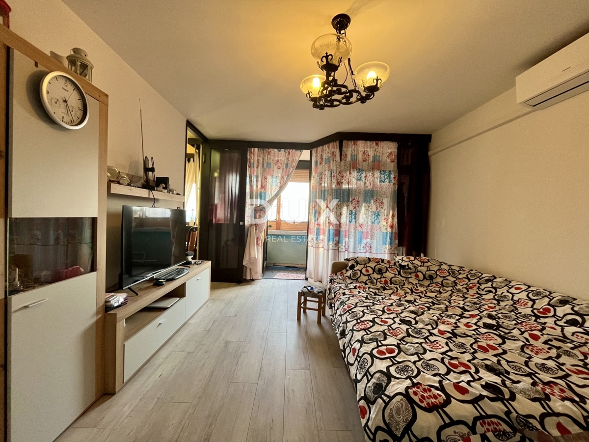RIJEKA, ŠKURINJE - 2 camere da letto + bagno, ascensore, vista mare, 75 m² (ottima opportunità)