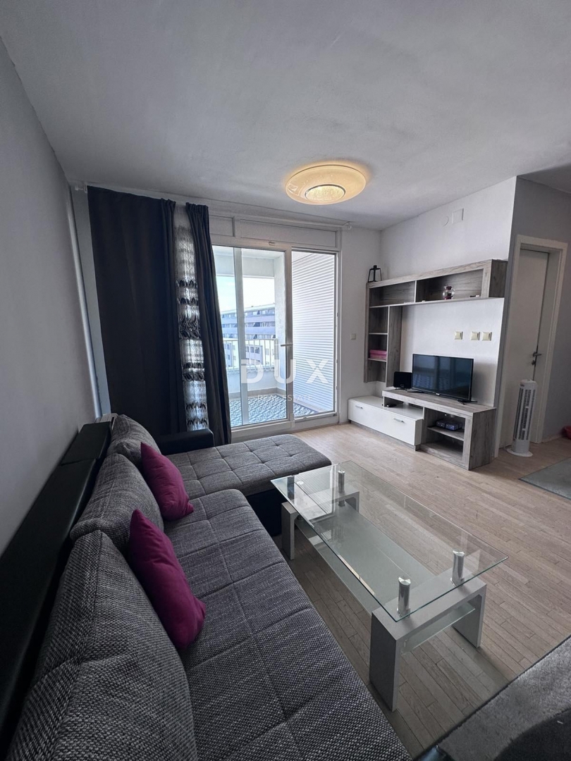 ZAGABRIA, OTOK – Appartamento arredato con garage e terrazza