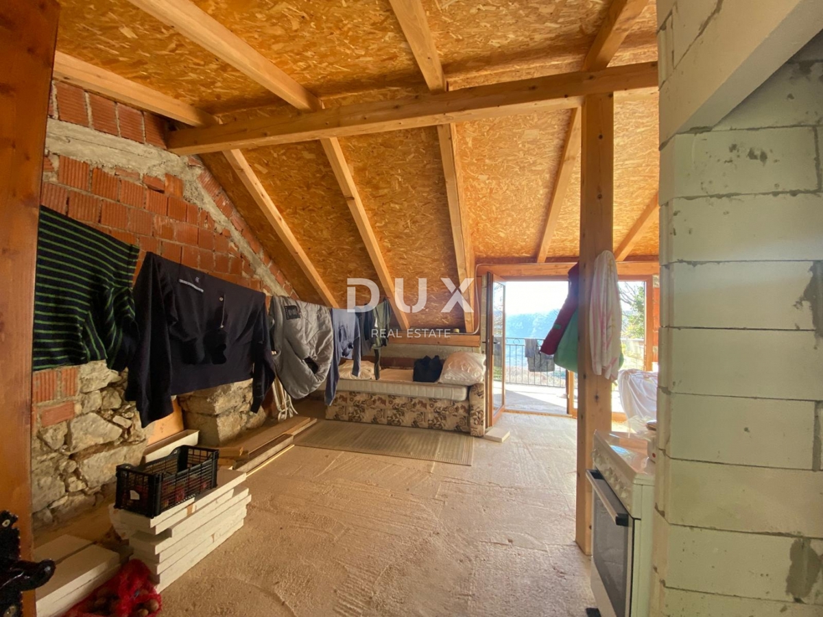 CRIKVENICA, BELGRADO - due appartamenti con balconi vista mare + cortile! OCCASIONE!