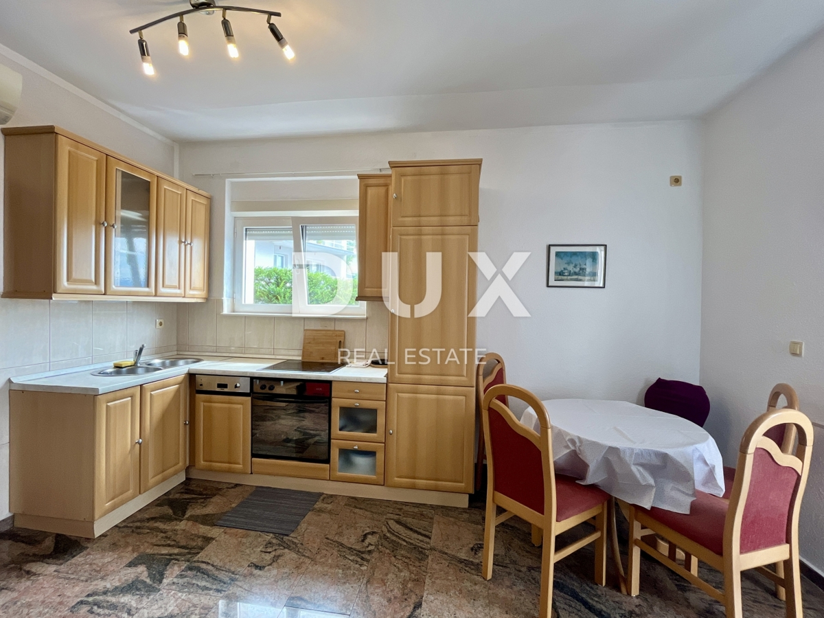 OPATIJA, MATULJI - Casa con più unità abitative e vista mare - eccellente opportunità di investimento!