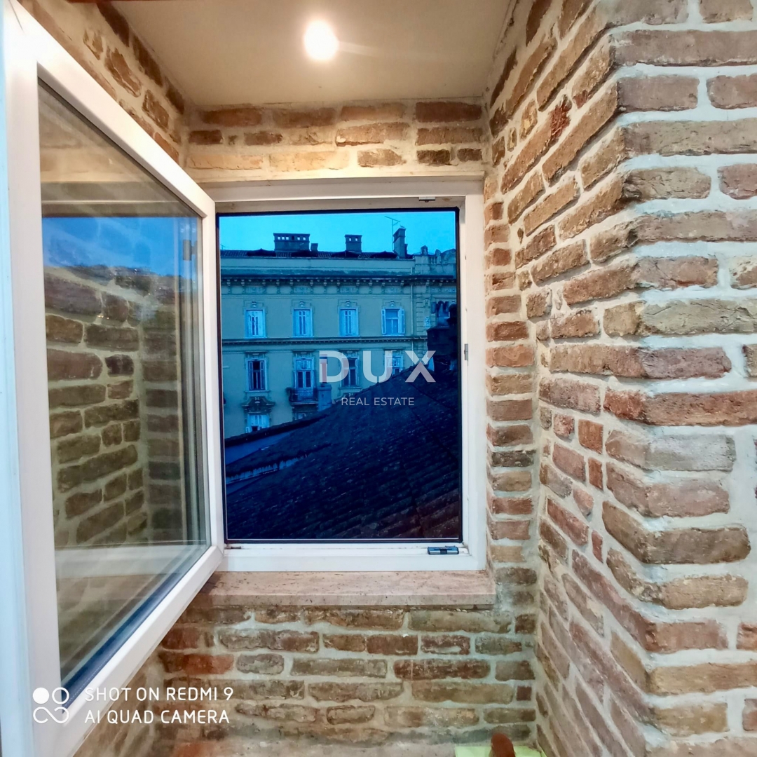 RIJEKA, CENTRO - OTTIMA OPPORTUNITÀ DI INVESTIMENTO con ristrutturazione iniziata