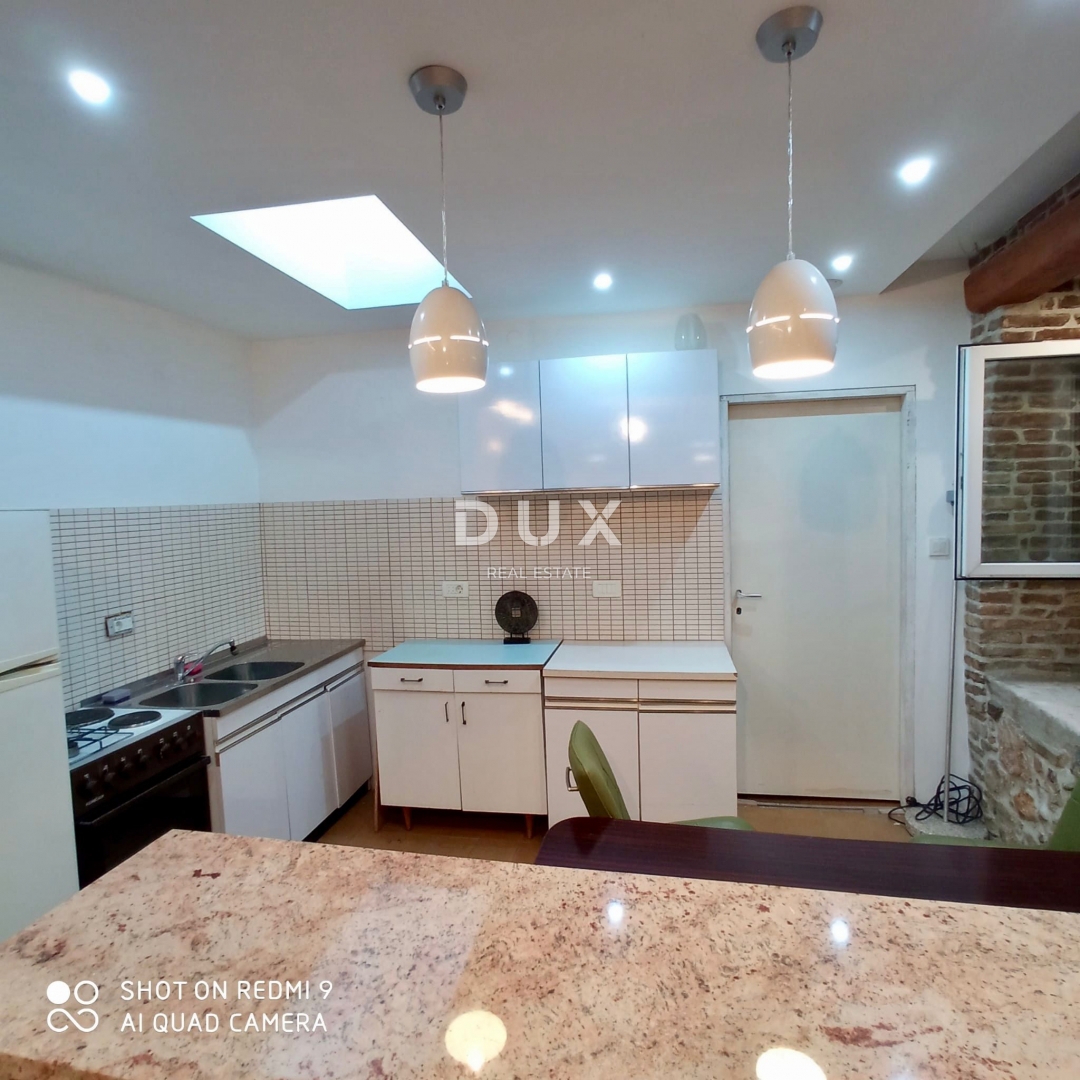 RIJEKA, CENTRO - OTTIMA OPPORTUNITÀ DI INVESTIMENTO con ristrutturazione iniziata