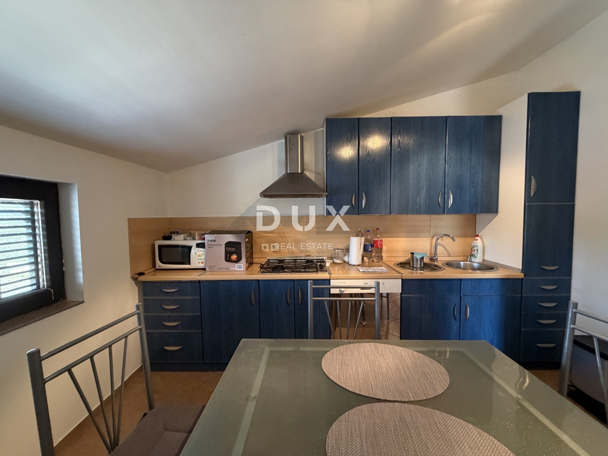 SAN FILIPPO I JAKOV – Casa con vista mare, in posizione tranquilla!