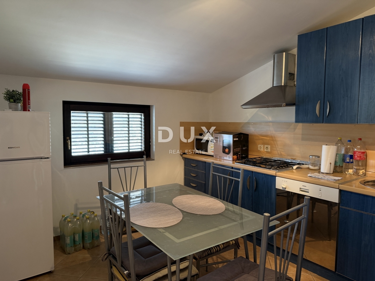 SAN FILIPPO I JAKOV – Casa con vista mare, in posizione tranquilla!