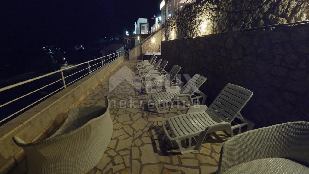 PAG - HOTEL 1 ° FILA AL MARE
