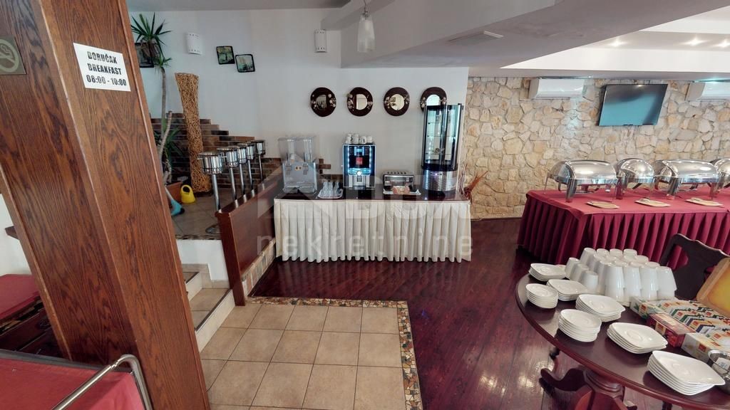 PAG - HOTEL 1 ° FILA AL MARE