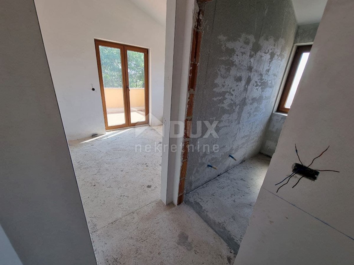 ISTRIA, POREČ (DINTORNI) Casa in alta roh bau con vista mare