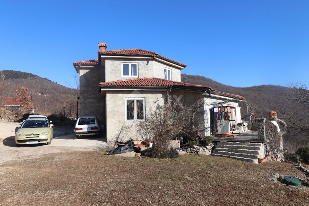 VEPRINAC - Bella casa indipendente con vista panoramica sul mare