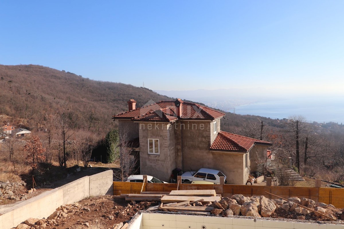 VEPRINAC - Bella casa indipendente con vista panoramica sul mare