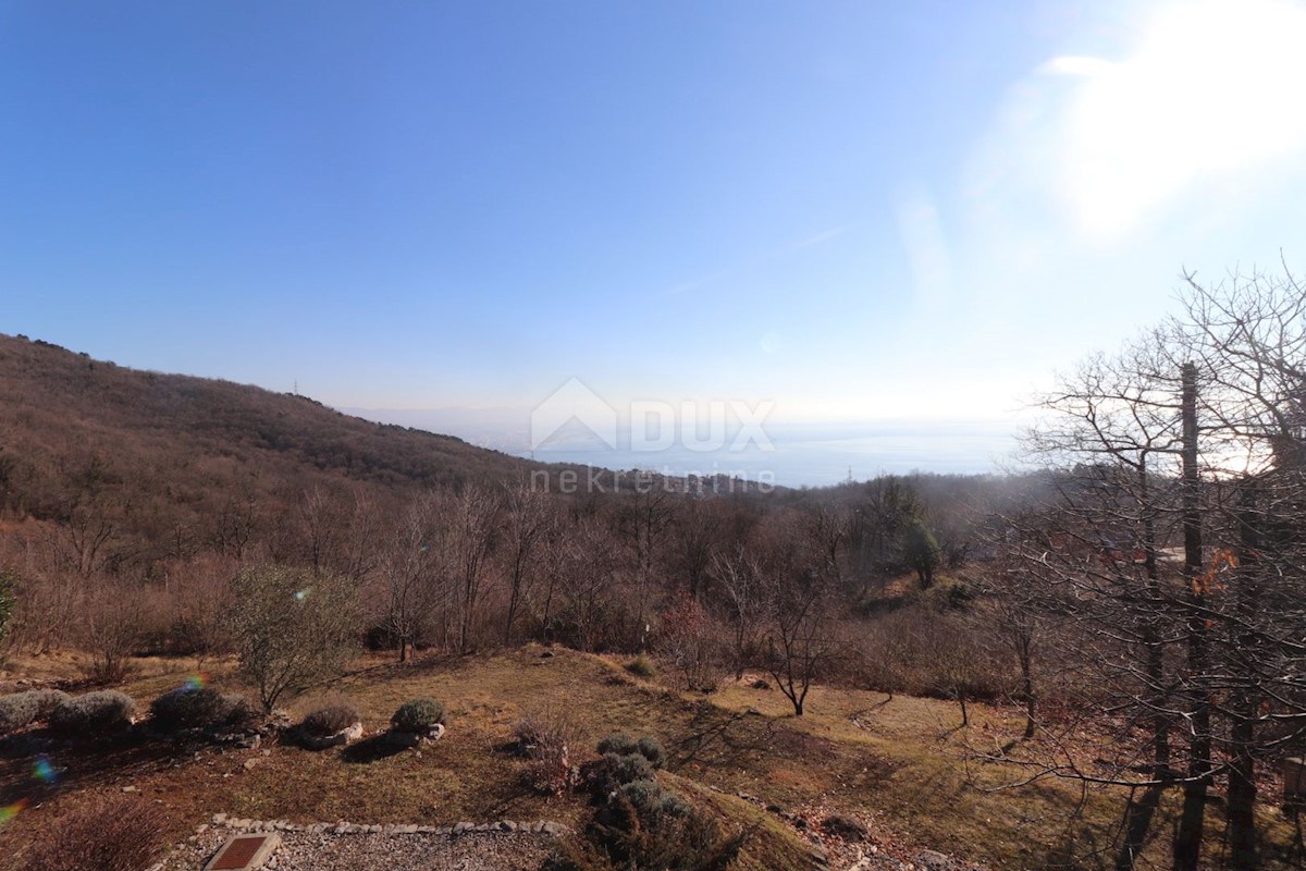 VEPRINAC - Bella casa indipendente con vista panoramica sul mare