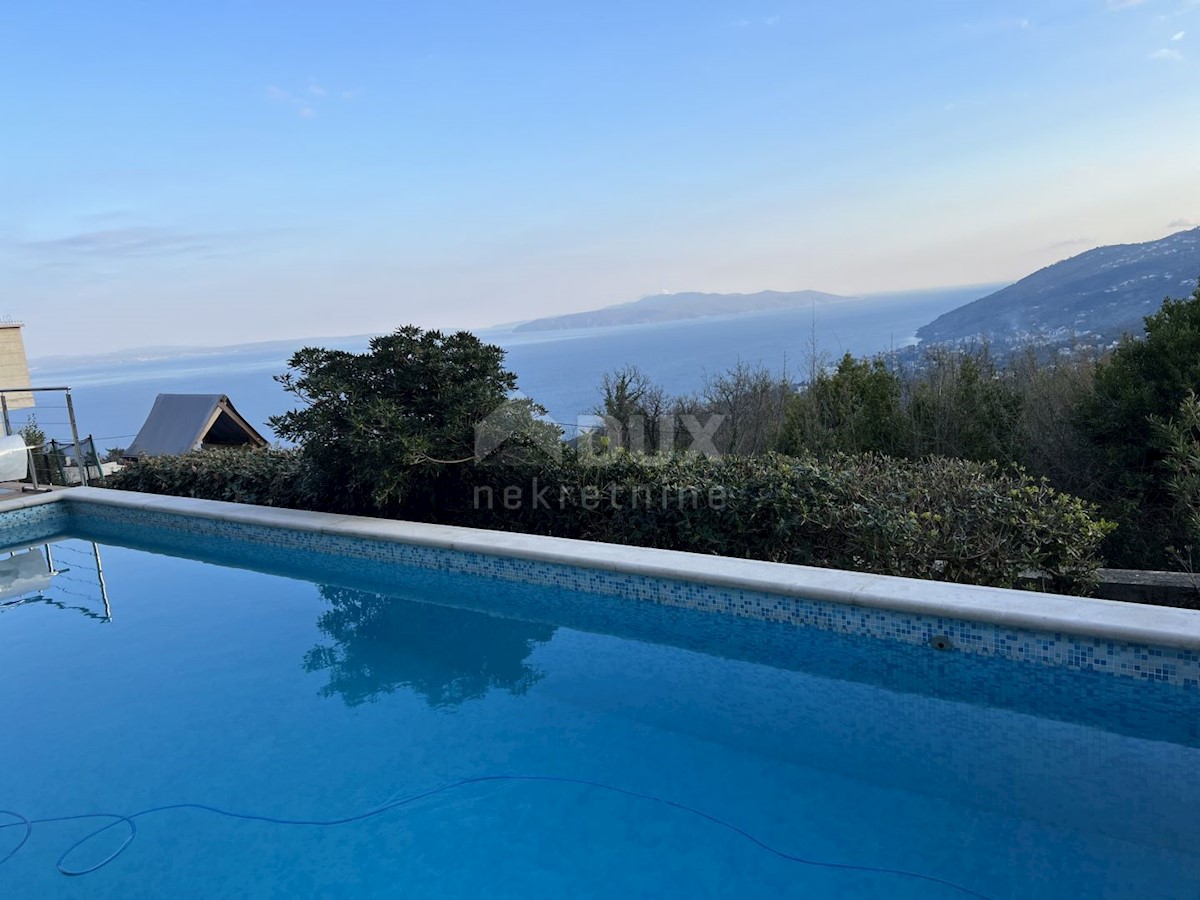 OPATIJA, POLJANE - Villa rustica di 300m2 con vista panoramica sul Golfo del Quarnero