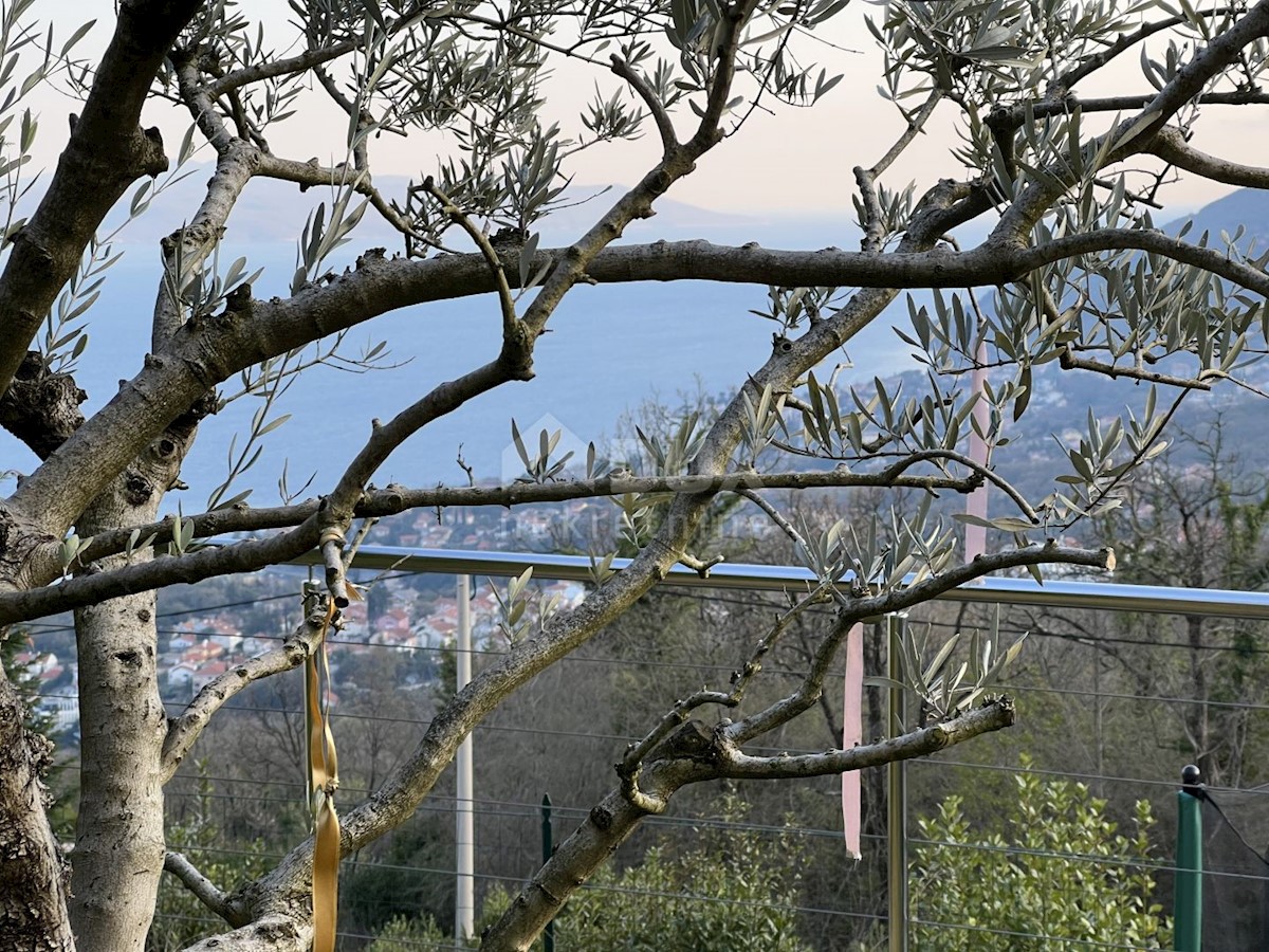 OPATIJA, POLJANE - Villa rustica di 300m2 con vista panoramica sul Golfo del Quarnero