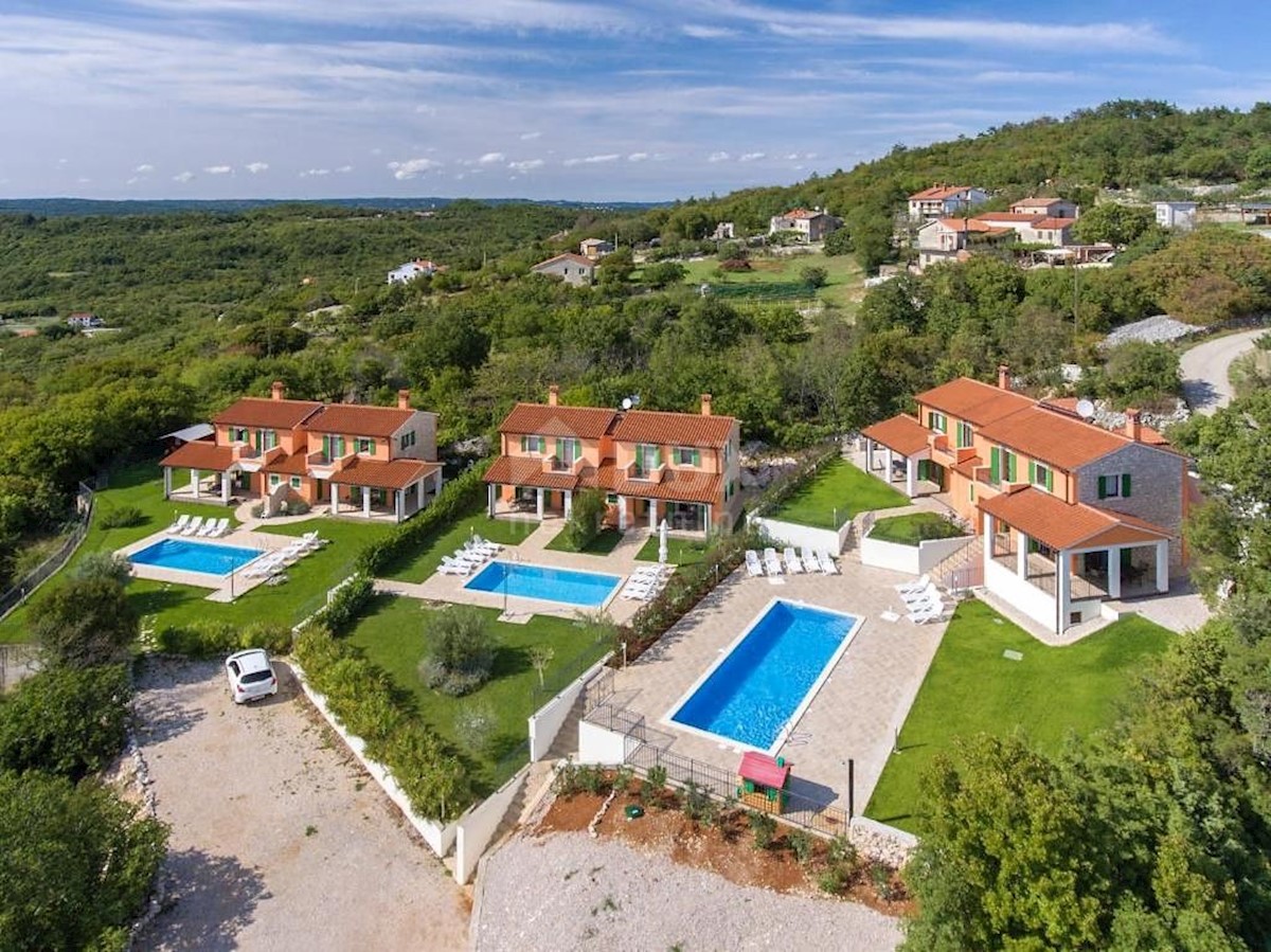 ISTRIA, RABAC - Casa con vista sul centro storico