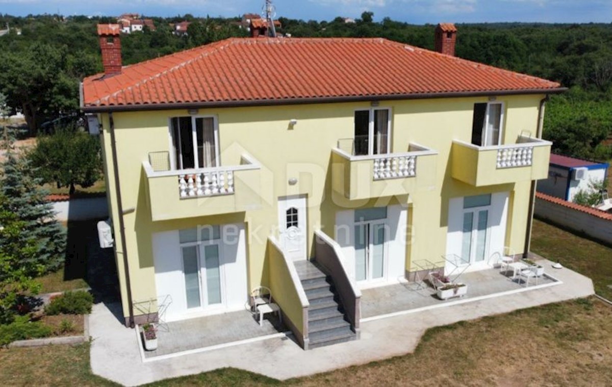 ISTRIA, UMAG - Palazzina a 3 km dal mare