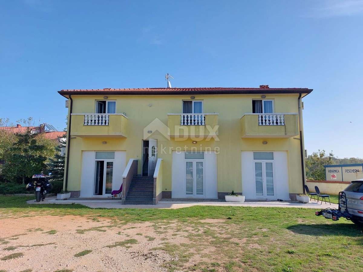 ISTRIA, UMAG - Palazzina a 3 km dal mare